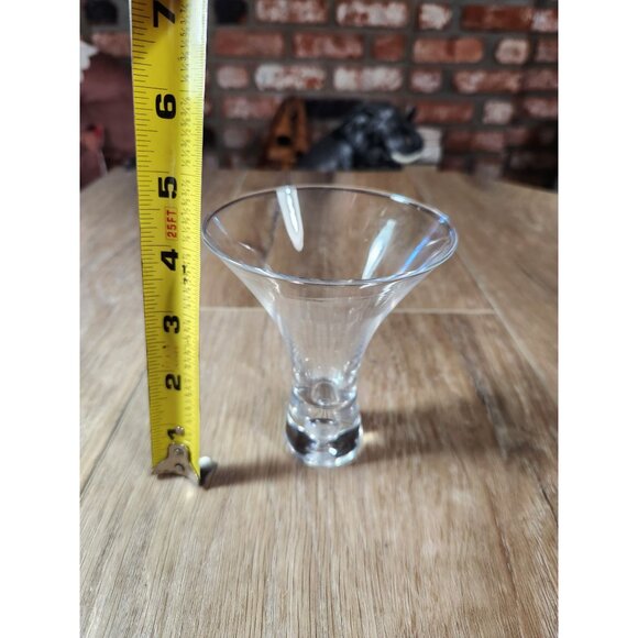 Set Of 4 Clear Vintage Chic Glass V-Shaped Cocktail/Martini Glasses With Decorat - Picture 7 of 8